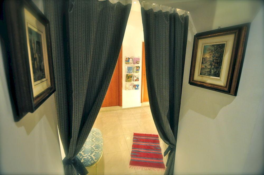 Babuino 127 Rooms Рим Екстер'єр фото