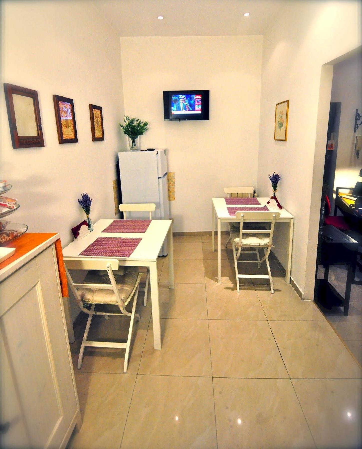Babuino 127 Rooms Рим Екстер'єр фото