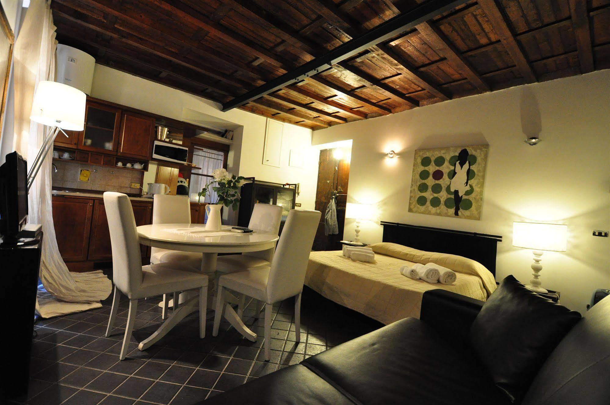 Babuino 127 Rooms Рим Екстер'єр фото