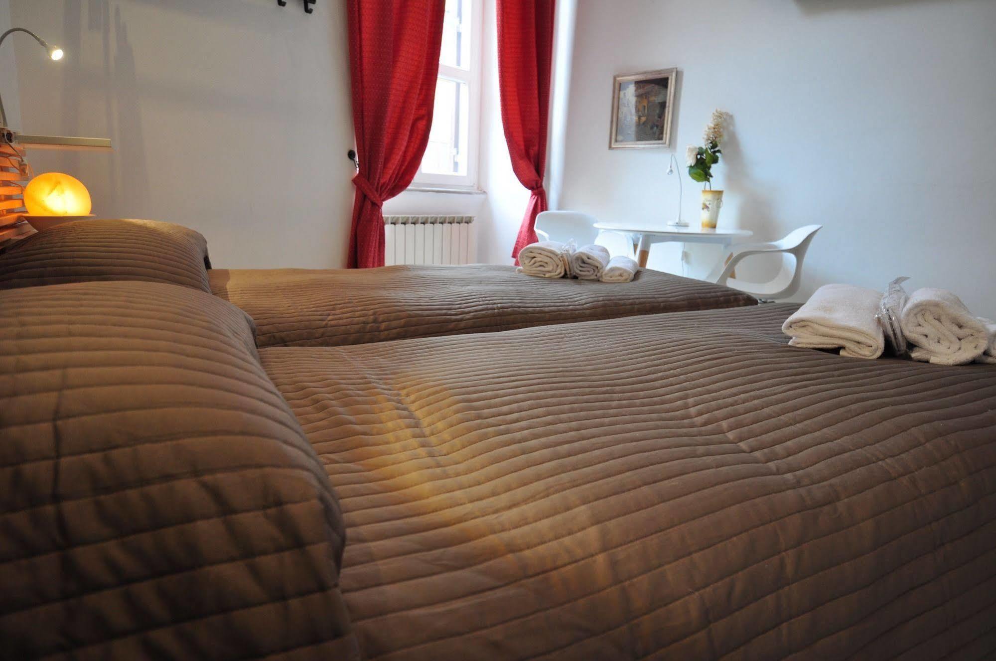 Babuino 127 Rooms Рим Екстер'єр фото